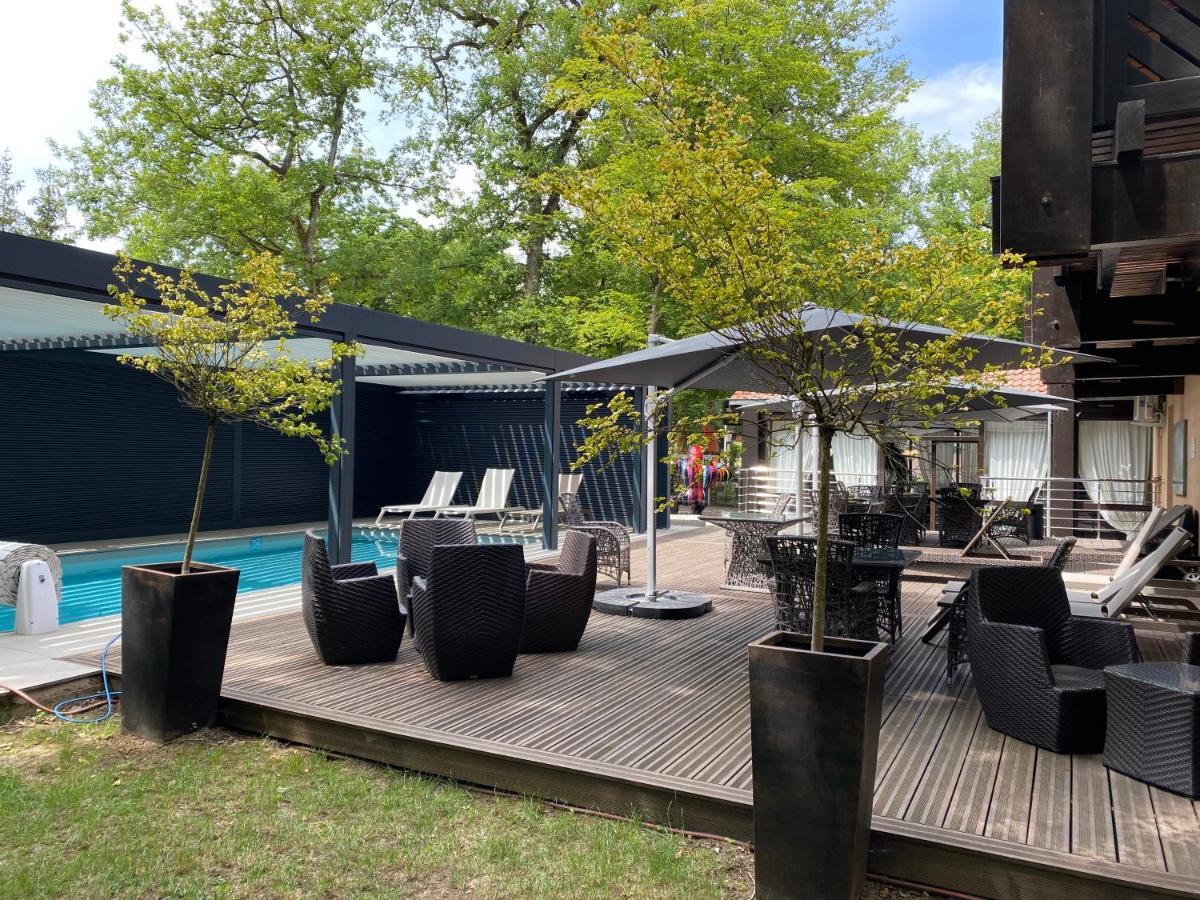 Enzo Hotels Diane - Logis Amnéville Esterno foto